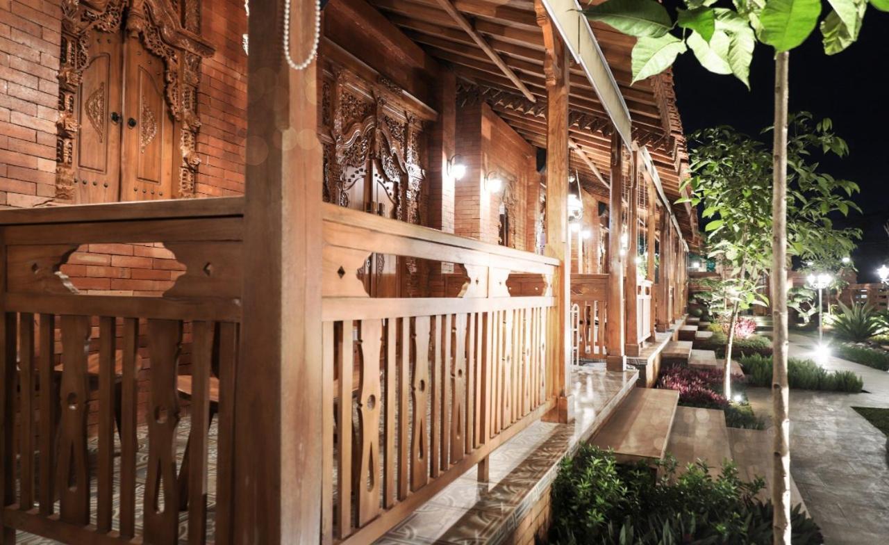 Joglo Jawa Jepara Exterior foto